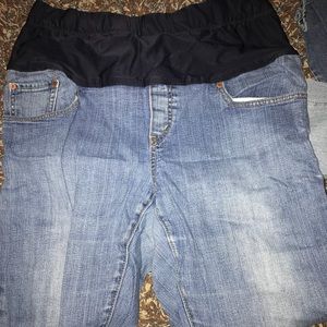 Levi’s maternity jeans size 14